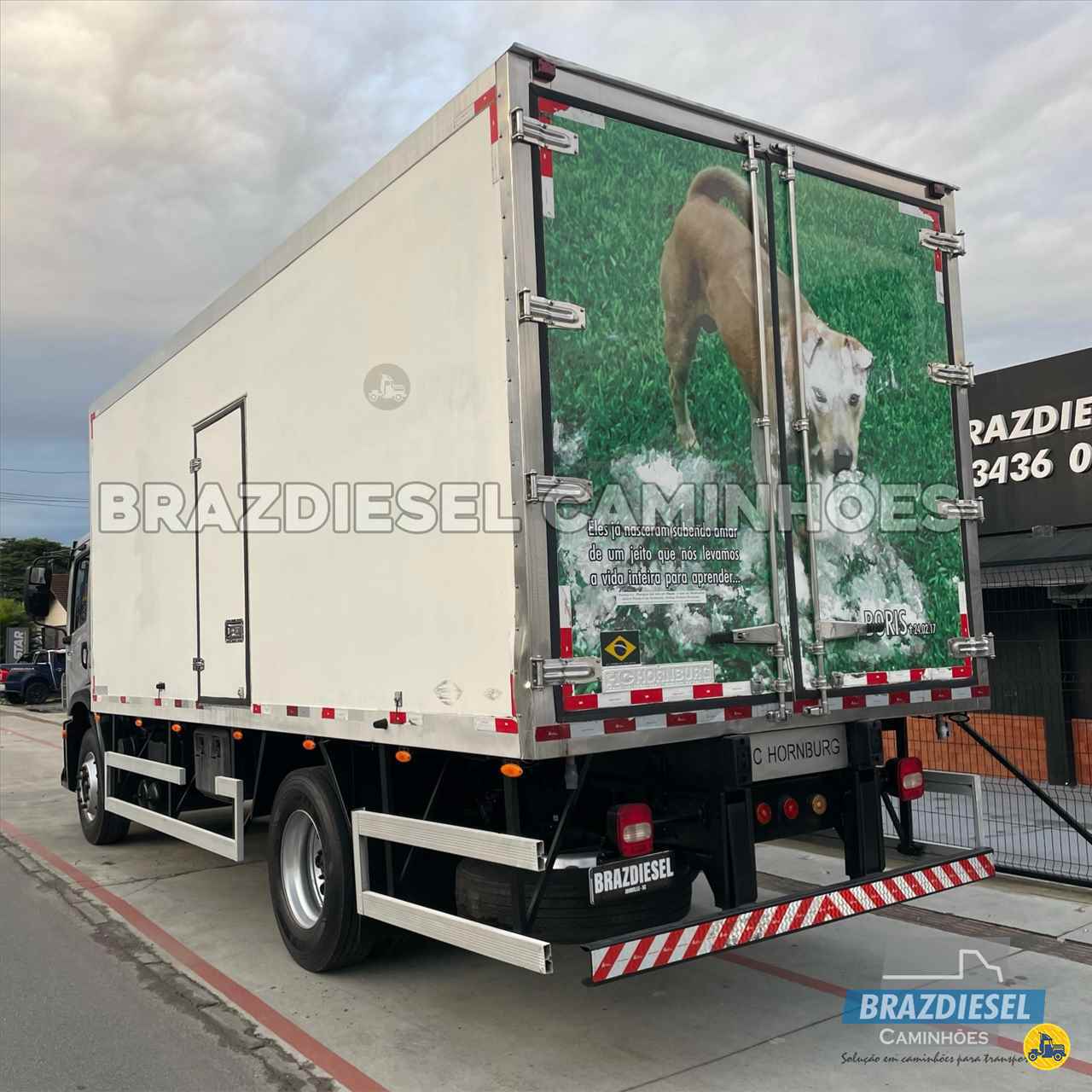 CARROCERIA SOBRE CHASSI  TOCO BAU TERMICO Brazdiesel Caminhões JOINVILLE SANTA CATARINA SC